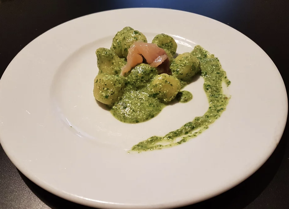 Gnocchi al pesto di Rucola e Pistacchi